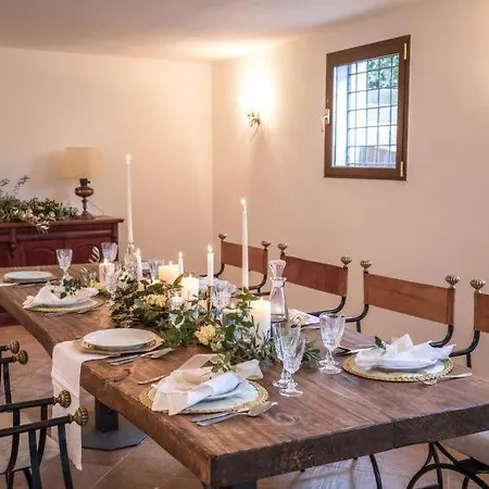 Missiano Sleeps 18 Pool Wifi Panicale