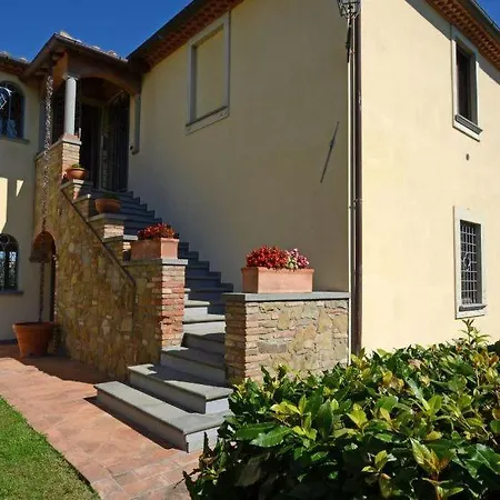 Missiano Sleeps 18 Pool Wifi